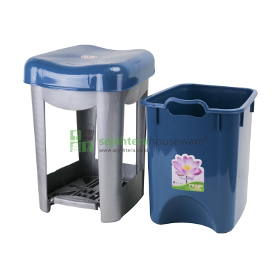 Tempat Sampah Injak SL PLASTIK 15 L 8815